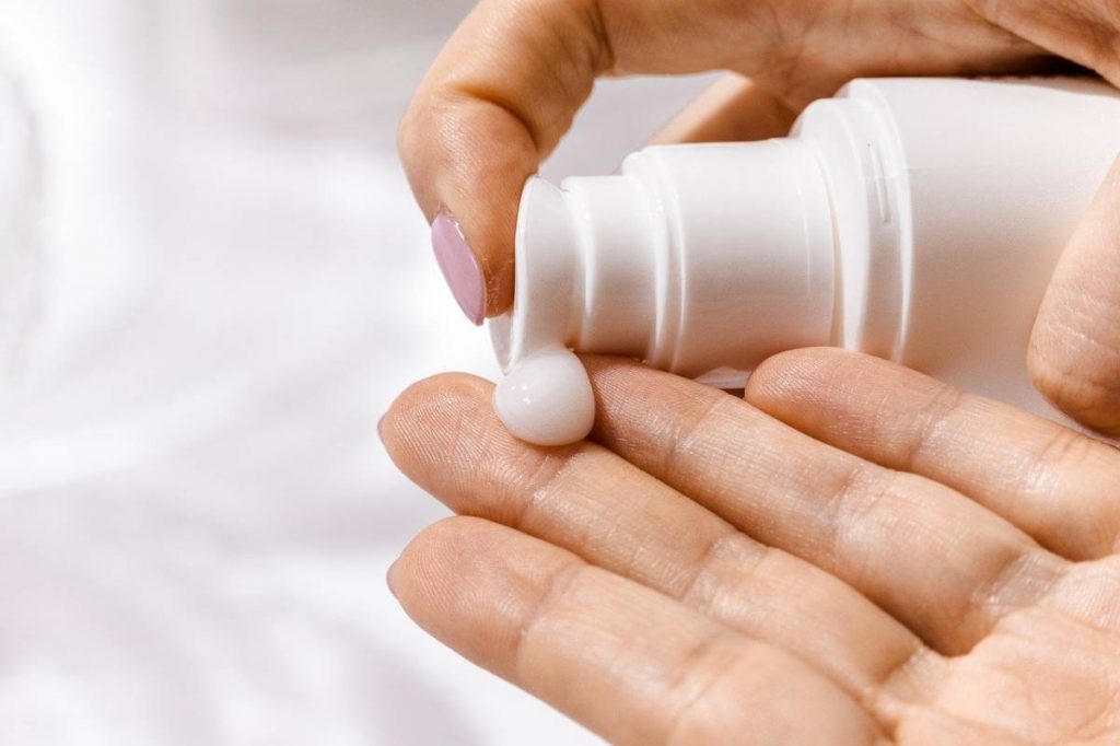La crème hydratante matifiante, idéale quand on a la peau grasse ?