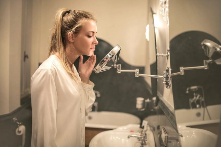 Comment limiter les imperfections propres à l’acné