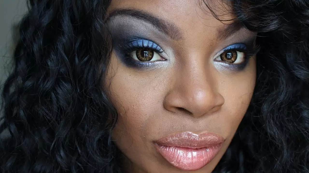 Conseils pour maquiller une peau noire ou ébène