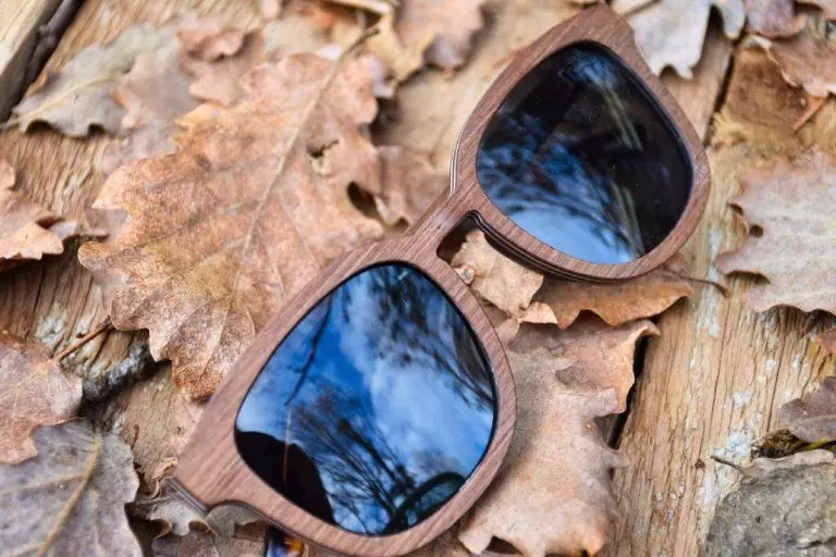 Lunettes de soleil en bois : Le secret mode que personne ne vous dit!