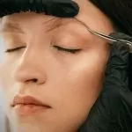Quelle cire choisir pour une épilation du visage parfaite ?